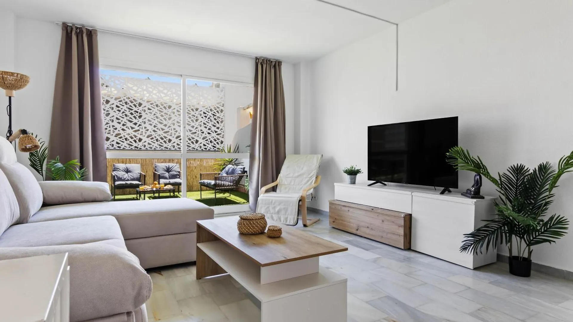 Erisa 29 By Ivi Real Estate Daire Torremolinos İspanya