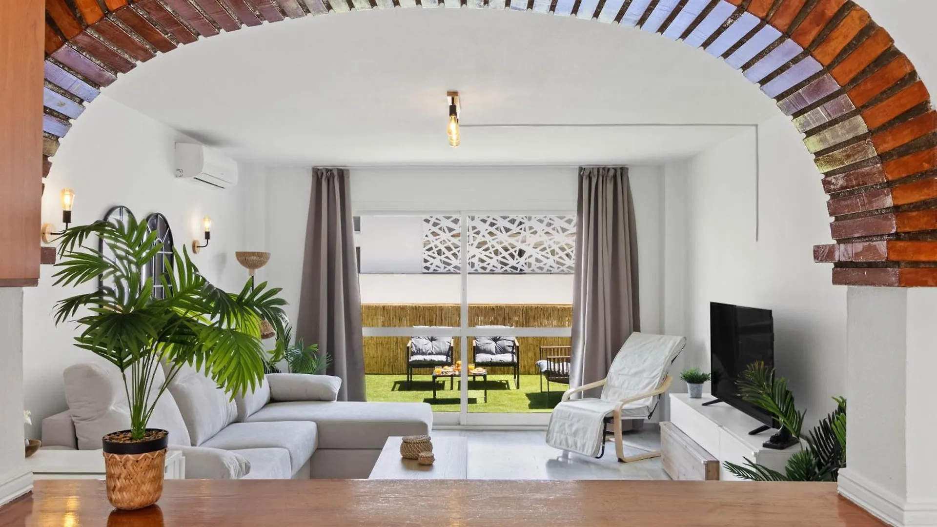 Erisa 29 By Ivi Real Estate Daire Torremolinos İspanya